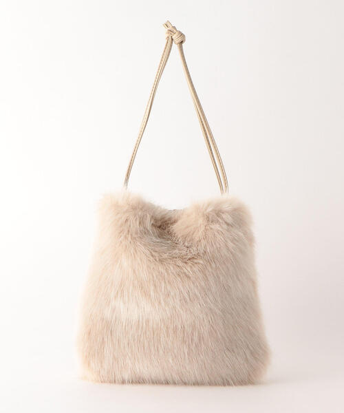 green label relaxing（グリーンレーベルリラクシング）の「KFC F/FUR キンチャク 2WAYバッグ（ショルダーバッグ・レディース・ブラック/パープル/レッド/ベージュ/ライトグレー/モカ/ピンク・FREE）」の5枚目の写真