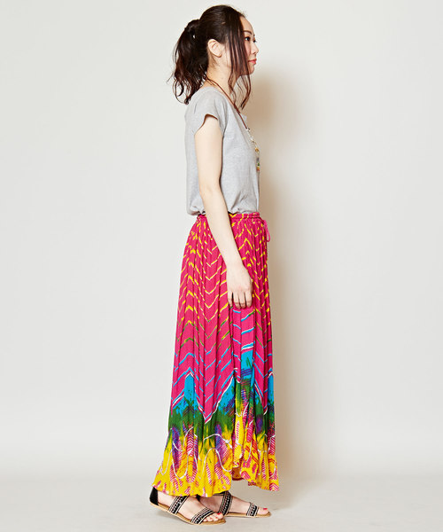 チャイハネ（チャイハネ）の「【チャイハネ】yul タイダイ風プリントスパンコール刺繍ロングスカート（スカート・レディース・ブラック/ブルー/ピンク/イエロー・FREE）」の18枚目の写真