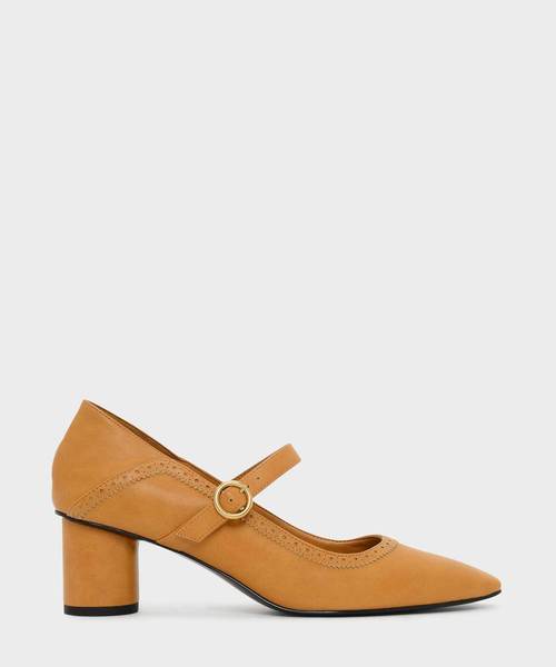 CHARLES & KEITH(チャールズ & キース)の「ブロウグディテールメリージェーン / BROGUE DETAIL MARY JANES(ローファー・レディース・ブラック/マスタード・22.5cm/23cm/23.5cm/24.5cm/25cm)」の2枚目の写真