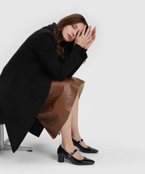 CHARLES & KEITH(チャールズ & キース)の「ブロウグディテールメリージェーン / BROGUE DETAIL MARY JANES(ローファー・レディース・ブラック/マスタード・22.5cm/23cm/23.5cm/24.5cm/25cm)」の8枚目の写真