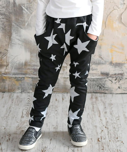 Bee des Bee(ビーデスビー)の「スウェット サルエル テーパードパンツ(スウェットパンツ・キッズ・ブラック系その他2/ストライプ/ドット/チェック/ブラック系その他/ホワイト×グレー/ブラック系その他6/ブラック系その他4/その他/ブラック系その他5/ブルー系その他/ネイビー/グレー/ブラック系その他3/ワインレッド/ブラック・110cm/120cm/140cm/130cm/100cm/90cm)」の13枚目の写真