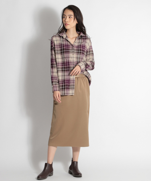 niko and...(ニコアンド)の「マットサテン裏起毛スカート(スカート・レディース・ネイビー/キャメル/レッド・LARGE/MEDIUM)」の11枚目の写真