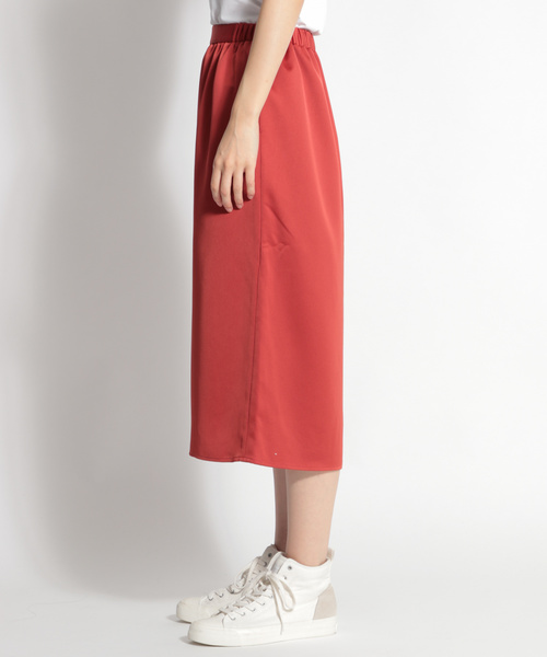 niko and...(ニコアンド)の「マットサテン裏起毛スカート(スカート・レディース・ネイビー/キャメル/レッド・LARGE/MEDIUM)」の14枚目の写真