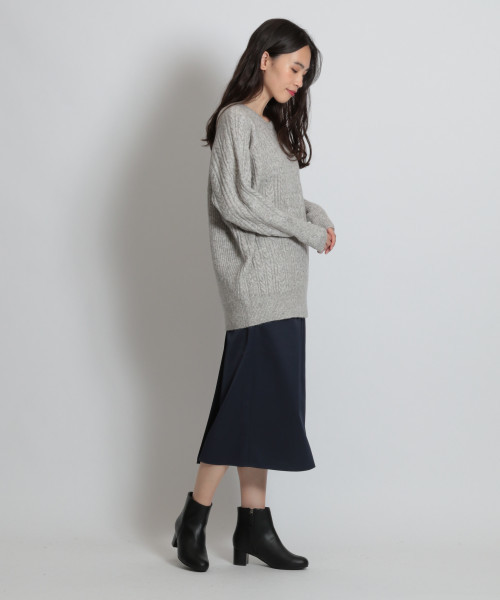 niko and...(ニコアンド)の「マットサテン裏起毛スカート(スカート・レディース・ネイビー/キャメル/レッド・LARGE/MEDIUM)」の6枚目の写真