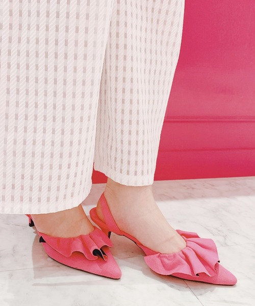 LILICIOUS(リリシャス)の「スリングバッグフリルパンプス(パンプス・レディース・パープル/ピンク/イエロー・1/2/3)」の1枚目の写真