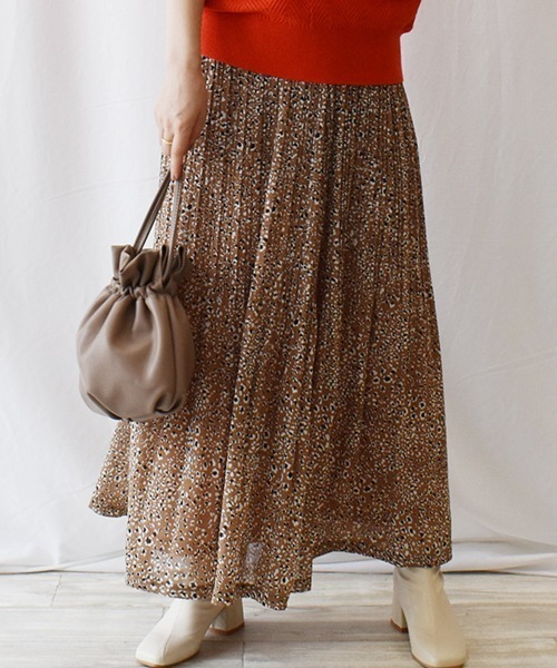 RANAN（ラナン）の「シフォンプリーツマキシスカート（スカート・レディース・ブラック/ブラウン/イエロー/チェック/レオパード/ブラック系その他/レッド系その他/ブルー系その他/アニマル/その他1/ブラック×ホワイト/ピンク/グリーン/ベージュ系その他/ライトグレー/オレンジ系その他/ネイビー/ブラック系その他2/ベージュ系その他2・LL/M/L）」の18枚目の写真