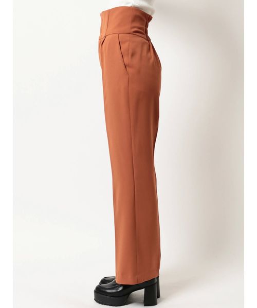 dazzlin(ダズリン)の「ハイウエストタックパンツ【フレアパンツ】(その他パンツ・レディース・ブラウン/ピンク/アイボリー・SMALL/MEDIUM)」の7枚目の写真