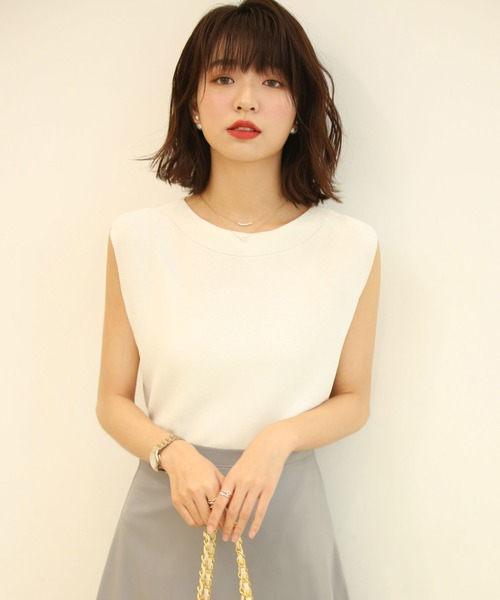 ベーシックノースリーブサマーニット