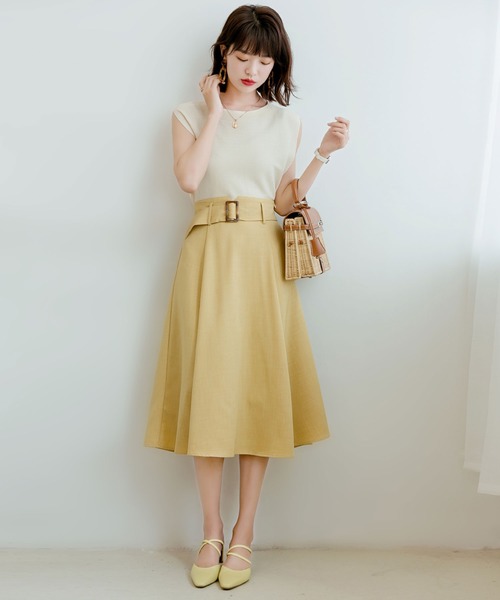 SAISON DE PAPILLON(セゾンドパピヨン)の「ベーシックノースリーブサマーニット(Tシャツ/カットソー・レディース・ホワイト/ブラック/ブルー/ベージュ/ブラウン/ピンク/ブルー系その他/グリーン系その他/ネイビー・フリー)」の14枚目の写真