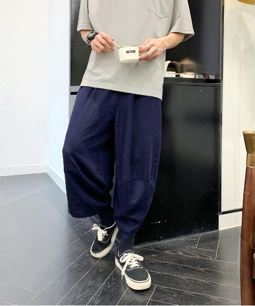 neos（ネオス）の「【neos -addictive design-】バルーンシルエット フレンチリネン アンクル クロップド サルエルパンツ（その他パンツ・メンズ・ホワイト/ブラック/ベージュ/ネイビー/カーキ/サックスブルー/ピンク/ブラック系その他/ブルー系その他/ブラック系その他2・MEDIUM/LARGE/X-LARGE/XX-LARGE/XXX-LARGE/XXXXX-LARGE/XXXX-LARGE）」の14枚目の写真