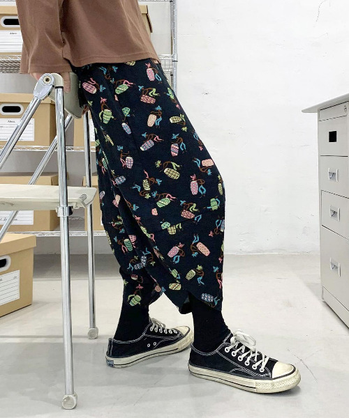 neos（ネオス）の「【neos -addictive design-】バルーンシルエット フレンチリネン アンクル クロップド サルエルパンツ（その他パンツ・メンズ・ホワイト/ブラック/ベージュ/ネイビー/カーキ/サックスブルー/ピンク/ブラック系その他/ブルー系その他/ブラック系その他2・MEDIUM/LARGE/X-LARGE/XX-LARGE/XXX-LARGE/XXXXX-LARGE/XXXX-LARGE）」の19枚目の写真