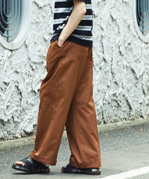 MAISON SPECIAL(メゾンスペシャル)の「【WEB限定】【ボトムを作り続け40年】《ユニセックスアイテム》富山県産カツラギウエストゴムワイドパンツ 【MAISON SPECIAL/メゾンスペシャル】(その他パンツ・メンズ・ラベンダー/ブラック/オレンジ/ブラウン/ブルー/ベージュ/カーキ・46/44/48)」の3枚目の写真