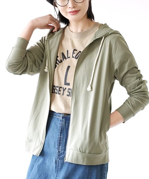zootie(ズーティー)の「【汗が染みない!サッと羽織ってUV対策にも♪】 汗しみない パーカー 汗染み防止(パーカー・レディース・ラベンダー/オフホワイト/フューシャピンク/ライトブルー/ネイビー/カーキ/パープル/ロイヤルブルー/杢グレー/ブラック/キャメル/イエロー/グレイッシュブルー/グレイッシュベージュ/ライトカーキ/オレンジ系その他/ブラウン/オレンジ系その他2/モカ/パープル系その他/アイボリー/ダークグリーン/ダークブラウン/ブルー系その他2/ミント/レッド系その他/イエロー系その他・M/LL/3L/L)」の12枚目の写真