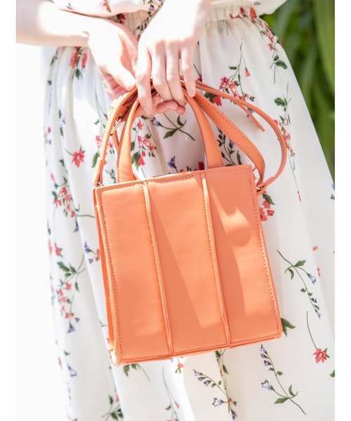 fifth(フィフス)の「スクエアデザインカラー2wayショルダーバッグ(ショルダーバッグ・レディース・オレンジ/グリーン/ホワイト・FREE)」の1枚目の写真