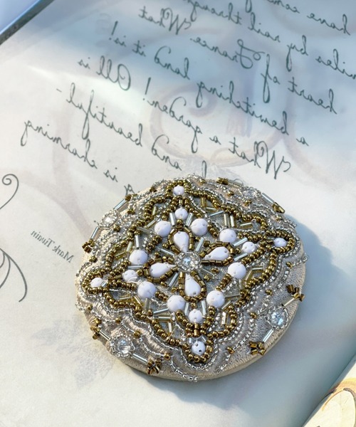 アンティーク　カルネ　メモ帳　ビーズ刺繍 ビーズ刺繍眼鏡ケース(#081 赤帯柄) | 柏ビーズ