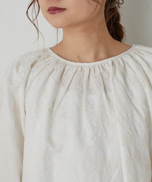 PUAL CE CIN（ピュアルセシン）の「ボタニカル刺繍ワンピース（ワンピース・レディース・ホワイト/グレー・FREE）」の13枚目の写真