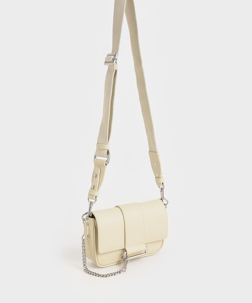 CHARLES & KEITH（チャールズ & キース）の「チェーン