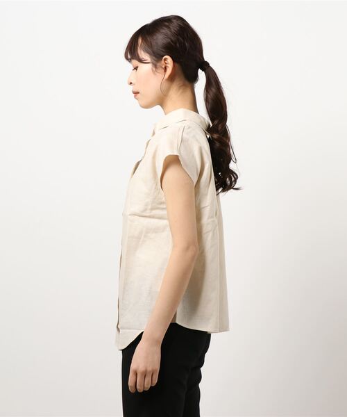ALCEDO (アルセド)の「【 ALCEDO / アルセド 】 バックボタンリネンブラウス 111001 2 3 BL ALI(シャツ/ブラウス・レディース・ホワイト/アイボリー/ネイビー系・FREE)」の4枚目の写真