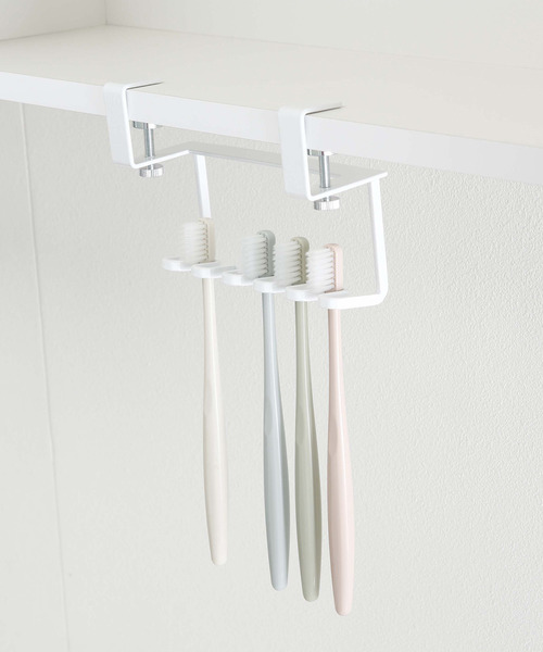 LBC(エルビーシー)の「【WEB限定】tower 戸棚下歯ブラシホルダ−(収納グッズ・レディース・ホワイト/ブラック・FREE)」の4枚目の写真