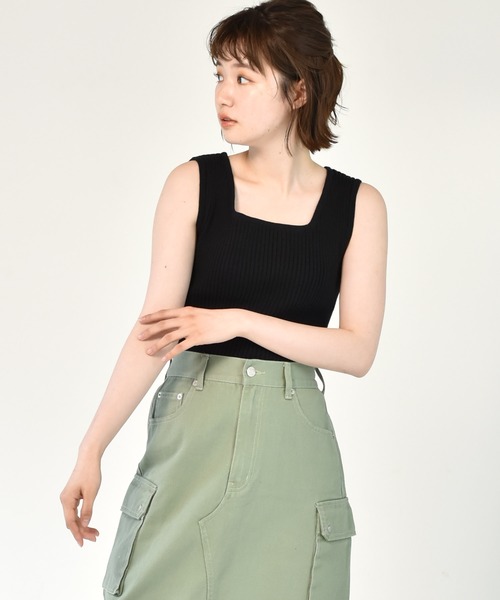 RETRO GIRL(レトロガール)の「スクエアリブニットタンク(タンクトップ・レディース・ライトグレー/ブラック/オフホワイト/オレンジ/グリーン・FREE)」の3枚目の写真