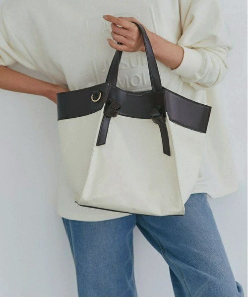 &. NOSTALGIA(アンドドットノスタルジア)の「扇形トートバッグ ラージ(トートバッグ・レディース・キャメル/グレイッシュベージュ/アイボリー/ブルー/ブラック系その他/ブラウン系その他/ベージュ系その他・FREE)」の3枚目の写真