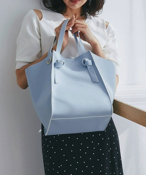 &. NOSTALGIA(アンドドットノスタルジア)の「扇形トートバッグ ラージ(トートバッグ・レディース・キャメル/グレイッシュベージュ/アイボリー/ブルー/ブラック系その他/ブラウン系その他/ベージュ系その他・FREE)」の6枚目の写真