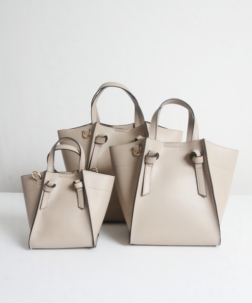 &. NOSTALGIA(アンドドットノスタルジア)の「扇形トートバッグ ラージ(トートバッグ・レディース・キャメル/グレイッシュベージュ/アイボリー/ブルー/ブラック系その他/ブラウン系その他/ベージュ系その他・FREE)」の18枚目の写真