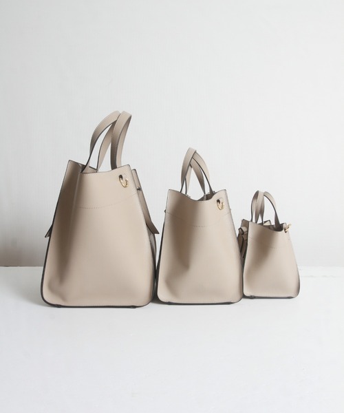 &. NOSTALGIA(アンドドットノスタルジア)の「扇形トートバッグ ラージ(トートバッグ・レディース・キャメル/グレイッシュベージュ/アイボリー/ブルー/ブラック系その他/ブラウン系その他/ベージュ系その他・FREE)」の20枚目の写真