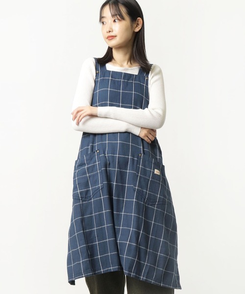 salle de bal（サルデバル）の「switch / スイッチ  ロングエプロン H型 胸当て エプロン Htype  ベンジャミン ジャスミン チェックミン AMG-37-23 FRH（エプロン・レディース・グリーン/アイボリー/ブラック/ライトグレー/ネイビー/ダークグレー/マスタード/ダークブルー/ホワイト系その他/ホワイト・FREE）」の9枚目の写真