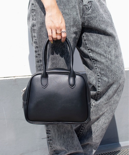 PairPair(ペアペア)の「2WAYボストンバッグ(ボストンバッグ・レディース・ブラック/アイボリー/モカ・FREE)」の2枚目の写真