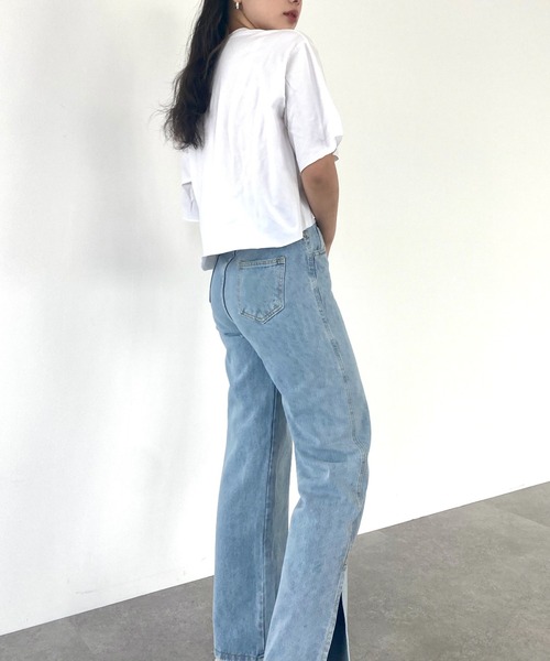 emutto（エミュット）の「【オリジナル】emutto刺繍 クロップT（Tシャツ/カットソー・レディース・ホワイト/ブルー/チャコールグレー・FREE）」の6枚目の写真