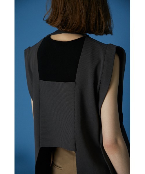 RIM.ARK（リムアーク）の「Square knit vest（タンクトップ・レディース・ネイビー/グレー/ライトベージュ・FREE）」の7枚目の写真