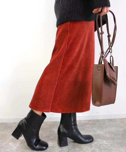 MLI'A（エムリア）の「カットコーデュロイナロースカート（スカート・レディース・ネイビー/グリーン/ブラウン/オレンジ・FREE）」の4枚目の写真