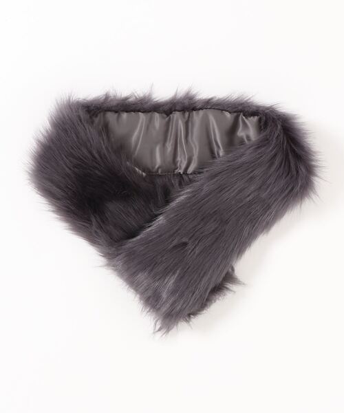 Te chichi(テチチ)の「ファーティペット(ネックウォーマー/スヌード・レディース・オフホワイト/グレー/モカ・フリ-)」の1枚目の写真