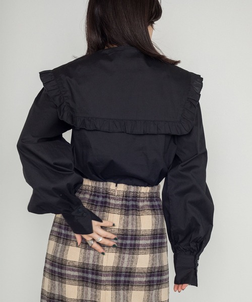 w closet（ダブルクローゼット）の「フリルセーラーカラー衿ブラウス（シャツ/ブラウス・レディース・ブラック/オフホワイト・FREE）」の12枚目の写真