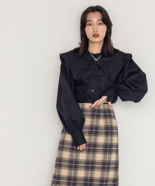 w closet（ダブルクローゼット）の「フリルセーラーカラー衿ブラウス（シャツ/ブラウス・レディース・ブラック/オフホワイト・FREE）」の7枚目の写真