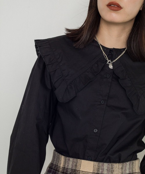 w closet（ダブルクローゼット）の「フリルセーラーカラー衿ブラウス（シャツ/ブラウス・レディース・ブラック/オフホワイト・FREE）」の5枚目の写真