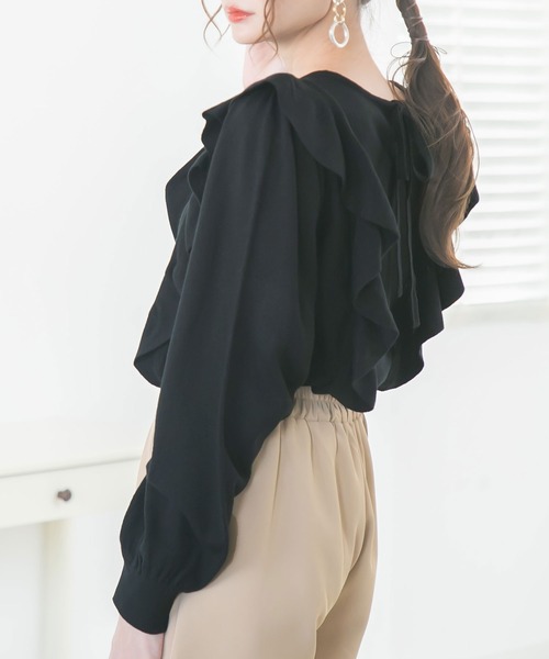 Newlyme(ニューリーミー)の「2WAYリボンフリルショルダーニット(ニット/セーター・レディース・アイボリー/モカ/ベージュ/ラベンダー/ブラック・X-LARGE/MEDIUM/LARGE/XX-LARGE)」の1枚目の写真