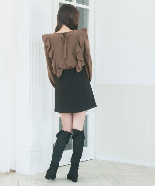 Newlyme(ニューリーミー)の「2WAYリボンフリルショルダーニット(ニット/セーター・レディース・アイボリー/モカ/ベージュ/ラベンダー/ブラック・X-LARGE/MEDIUM/LARGE/XX-LARGE)」の9枚目の写真