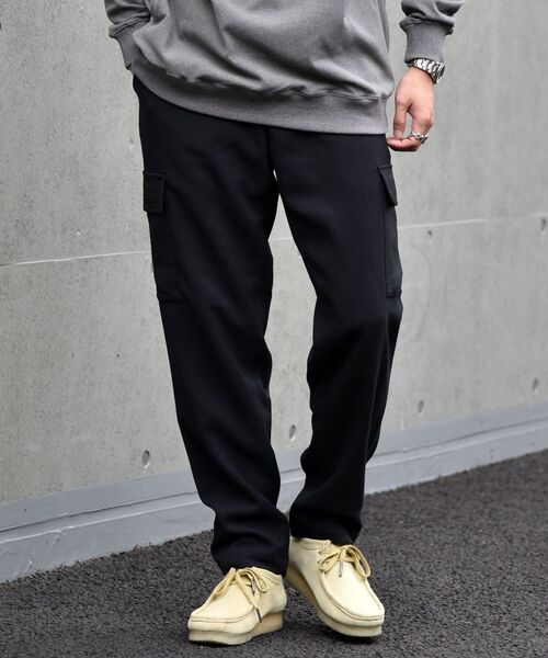 SHIPS(シップス)の「SC: SOLOTEX(R) FULFLAN(R) オックス カーゴパンツ(カーゴパンツ・メンズ・ブラック/ネイビー/ダークグレー・SMALL/MEDIUM/LARGE/X-LARGE)」の2枚目の写真
