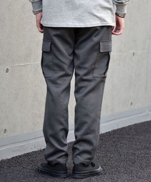 SHIPS(シップス)の「SC: SOLOTEX(R) FULFLAN(R) オックス カーゴパンツ(カーゴパンツ・メンズ・ブラック/ネイビー/ダークグレー・SMALL/MEDIUM/LARGE/X-LARGE)」の6枚目の写真