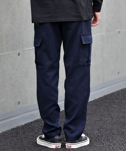 SHIPS(シップス)の「SC: SOLOTEX(R) FULFLAN(R) オックス カーゴパンツ(カーゴパンツ・メンズ・ブラック/ネイビー/ダークグレー・SMALL/MEDIUM/LARGE/X-LARGE)」の14枚目の写真
