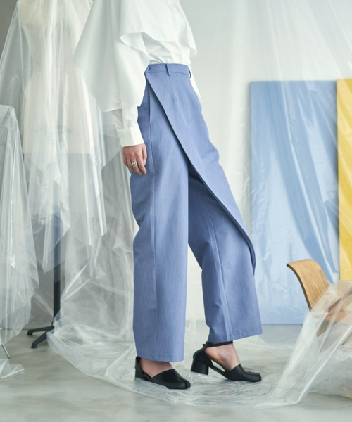 VACANCY（ヴァカンシー）の「アシンメトリーラップスラックスパンツ（スラックス・レディース・ブラック/ブルー・FREE）」の17枚目の写真