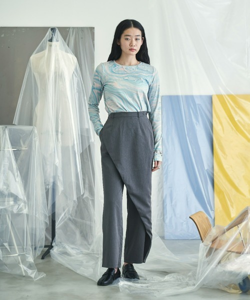 VACANCY（ヴァカンシー）の「アシンメトリーラップスラックスパンツ（スラックス・レディース・ブラック/ブルー・FREE）」の12枚目の写真