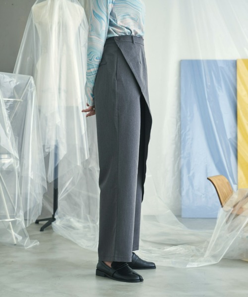 VACANCY（ヴァカンシー）の「アシンメトリーラップスラックスパンツ（スラックス・レディース・ブラック/ブルー・FREE）」の6枚目の写真