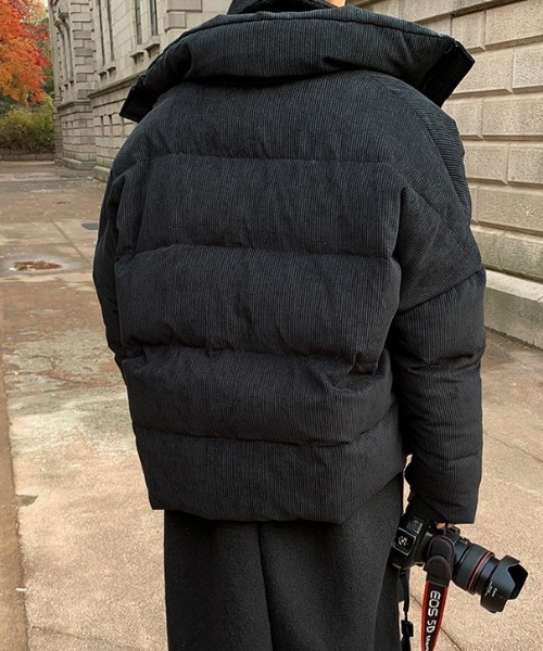 ASCLO（エジュクロ）の「ASCLO オーバーコーデュロイダックショートダウン（ダウンジャケット/コート・メンズ・アイボリー/ブラック・FREE）」の20枚目の写真