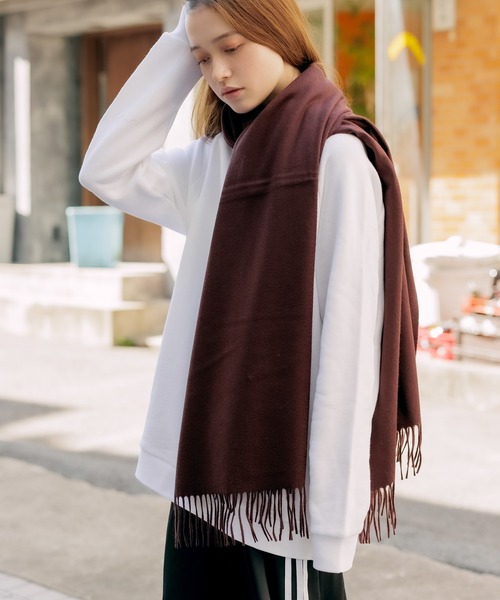 Johnstons of Elgin(ジョンストンズオブエルガン)の「Johnstons/ジョンストンズ ストール 無地 チェック カシミヤ(ストール/ショール・メンズ・ネイビー/グレー/マルチ/ブラック系その他/グレー系その他/グリーン系その他/ブルー系その他/バーガンディー/レッド系その他/チャコール/ブラック系その他2/ブルー系その他2/ブルー系その他3/レッド系その他2/ライトピンク/グレー系その他2/キャメル/ナチュラル/グリーン/カーキ/ピンク/イエロー/オレンジ/レッド/ブラウン・FREE)」の8枚目の写真