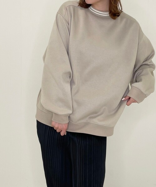 Cutie Blonde(キューティーブロンド)の「◆【S-L】首元ライン裏起毛のスウェット(スウェット・レディース・グレー系その他/ナチュラル/ネイビー・01/02/03)」の5枚目の写真