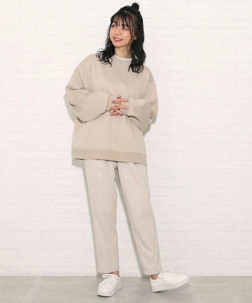 Cutie Blonde(キューティーブロンド)の「◆【S-L】首元ライン裏起毛のスウェット(スウェット・レディース・グレー系その他/ナチュラル/ネイビー・01/02/03)」の11枚目の写真