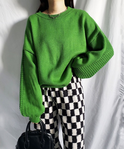 me+em select（ミームセレクト）の「【 5色展開 】編み切替ボリュームスリーブカラーショートニット（ニット/セーター・レディース・ブラック/ベージュ/レッド/グリーン/アイボリー・FREE）」の4枚目の写真